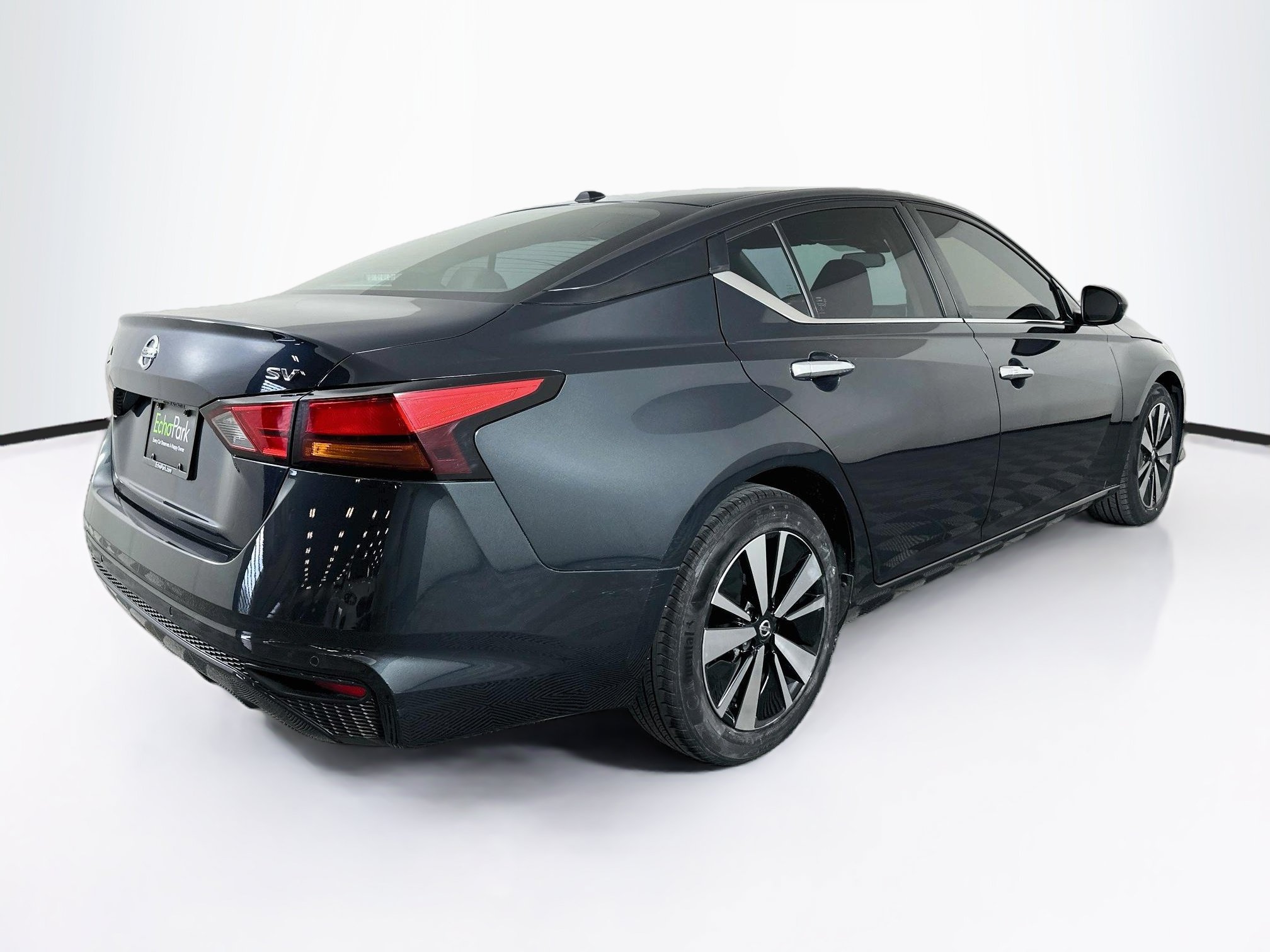 Used 2022 Nissan Altima 2.5 SV FWD image 9
