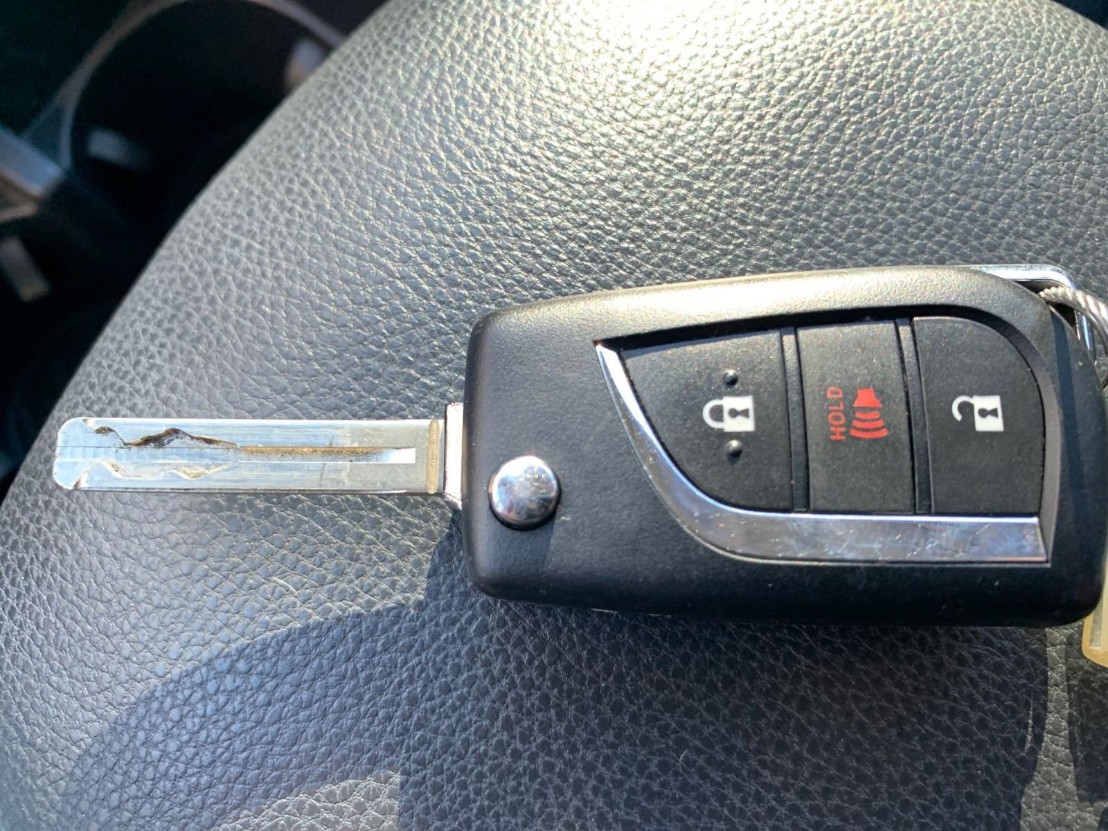 Used 2025 Toyota RAV4 LE image 22