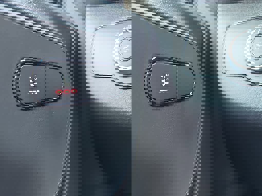 Used 2025 Mercedes-Benz Sprinter 2500 image 20