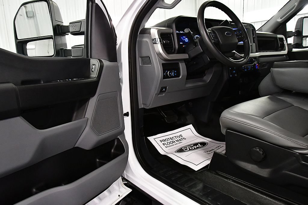 Used 2023 Ford F250 XL w/ XL Driver Assist Package AWD/4WD image 16