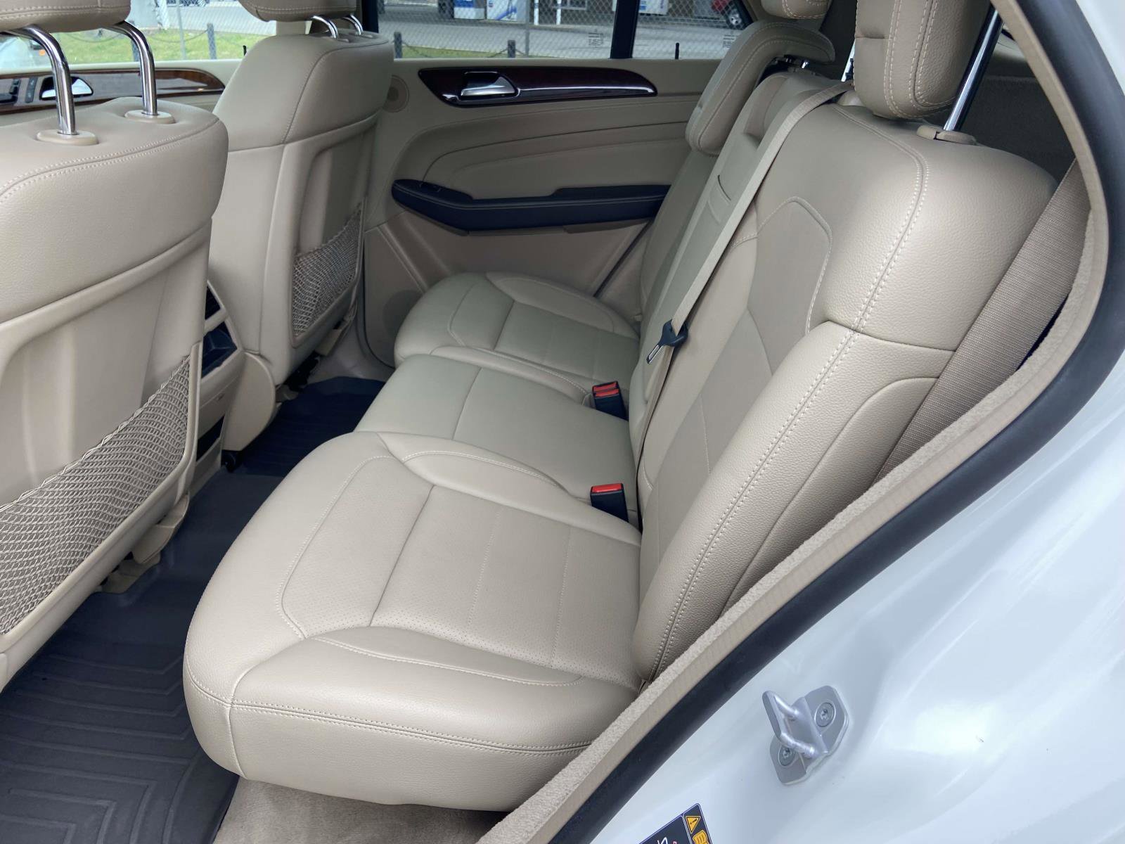 Used 2014 Mercedes-Benz ML 550 4MATIC image 11