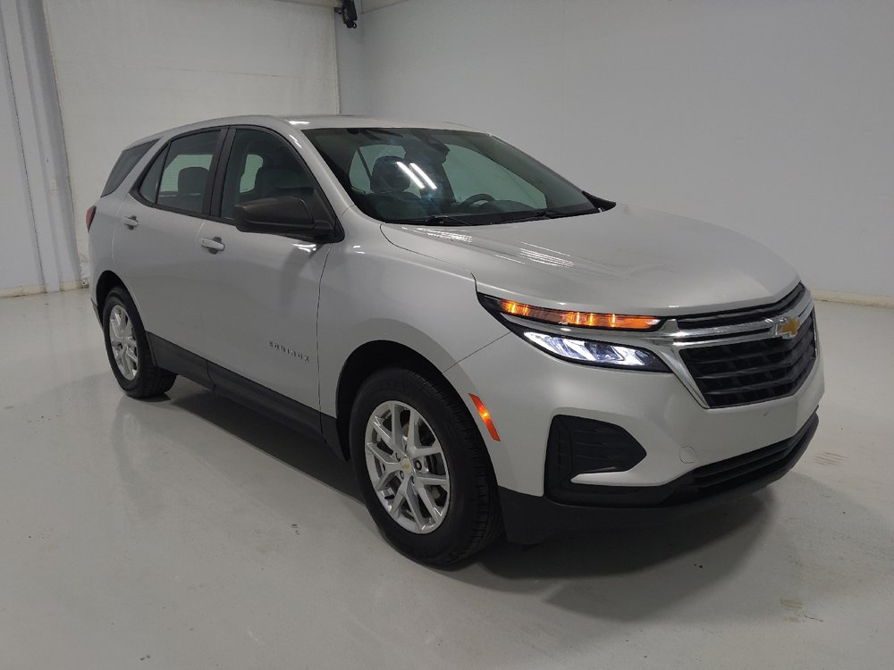 Used 2022 Chevrolet Equinox LS w/ LPO, Floor Liner Package AWD/4WD image 13