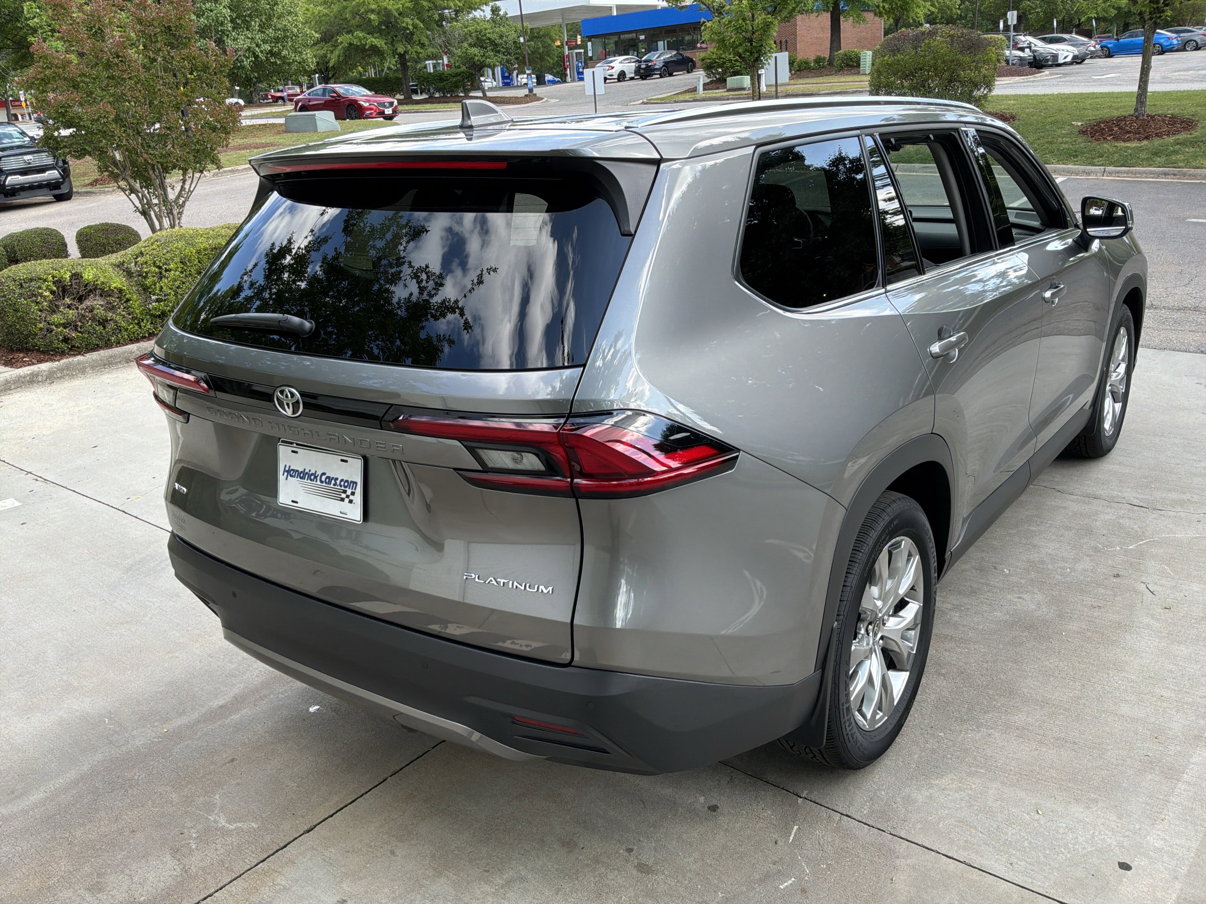 Used 2026 Toyota Grand Highlander AWD image 10