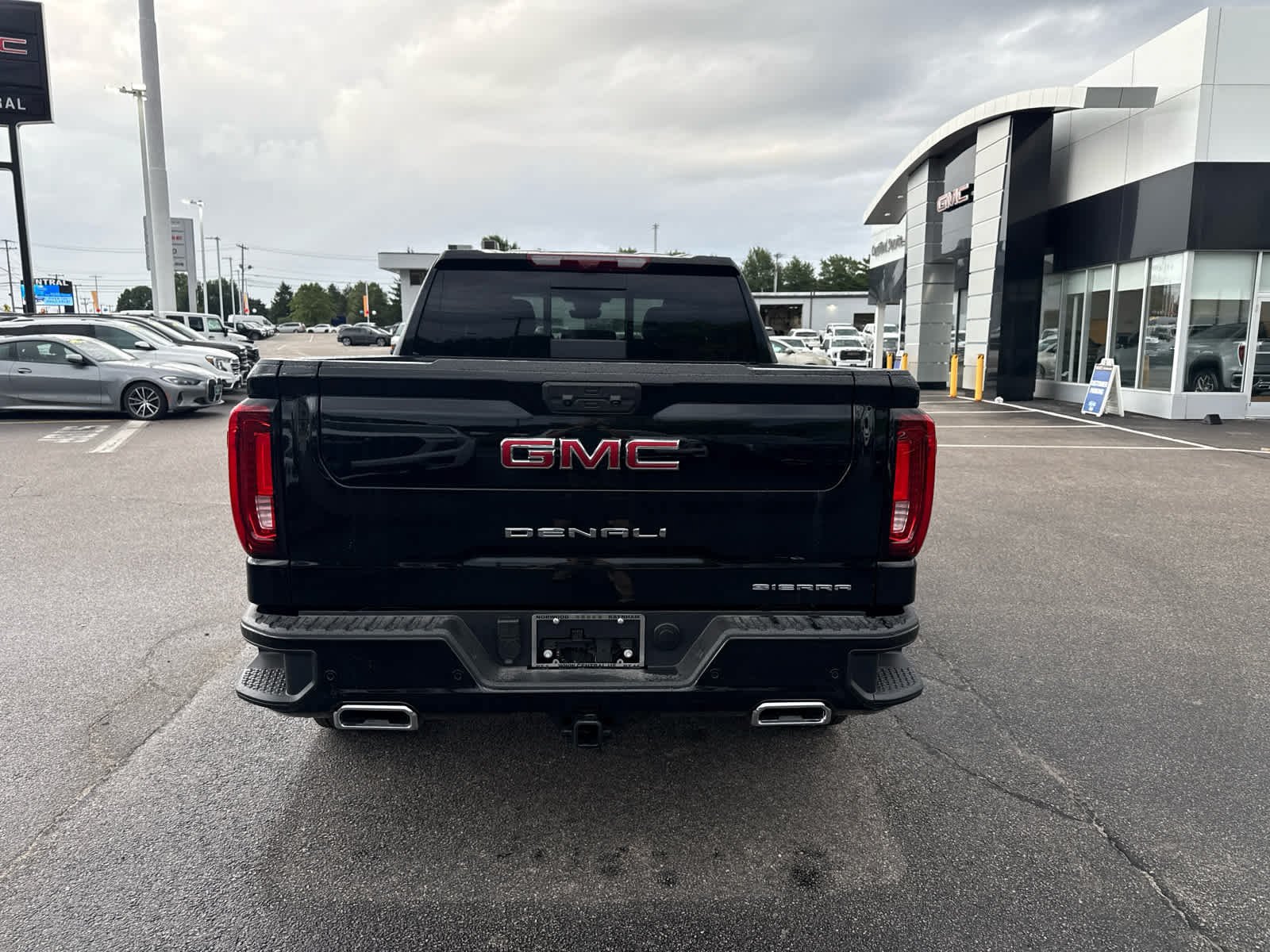 New 2026 GMC Sierra 1500 Denali w/ Technology Package AWD/4WD image 4