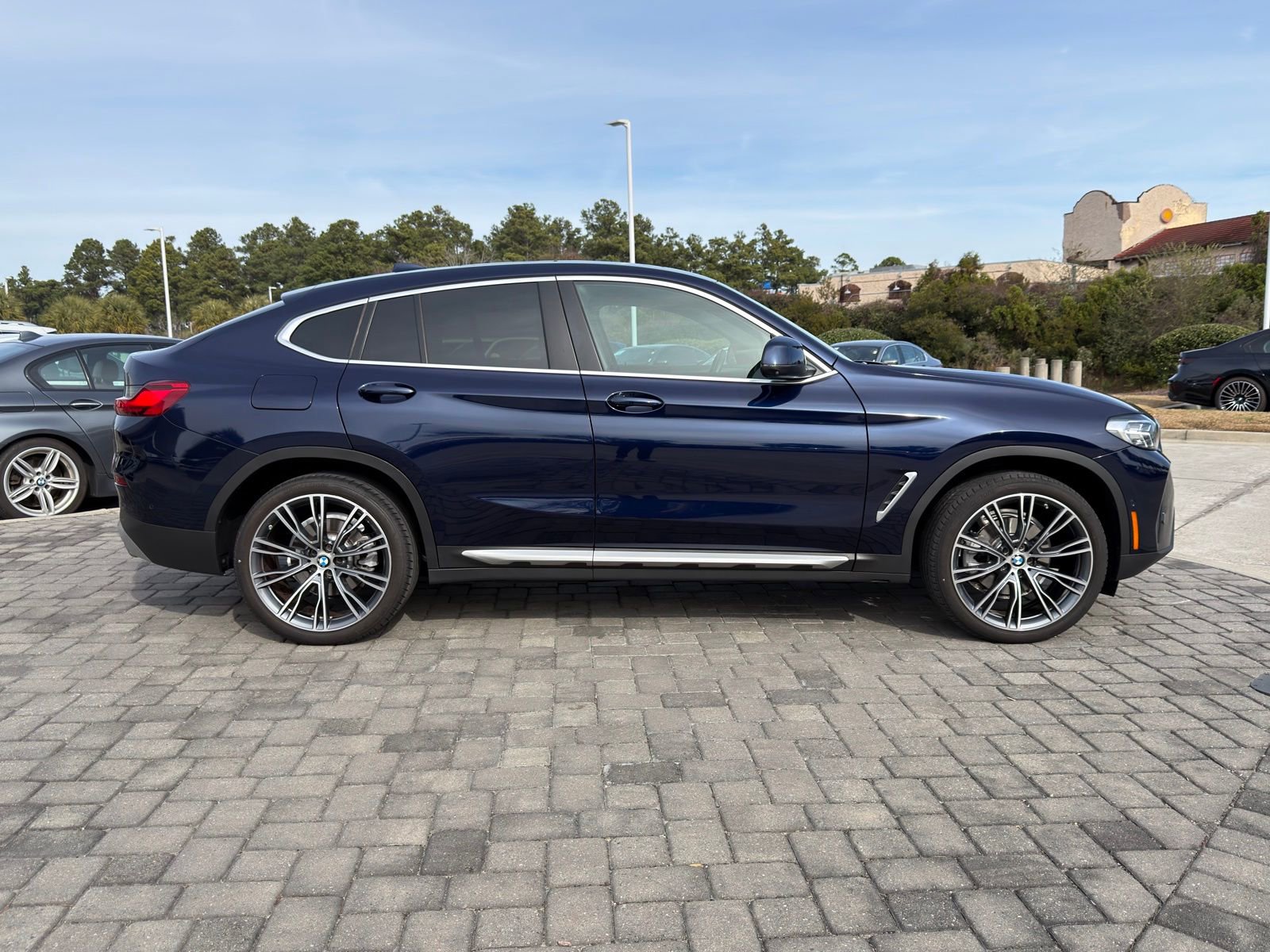 Certified 2023 BMW X4 xDrive30i w/ Parking Assistance Package image 8