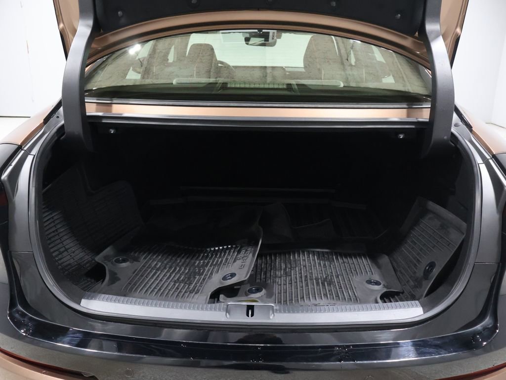 Used 2023 Toyota Crown Platinum image 20