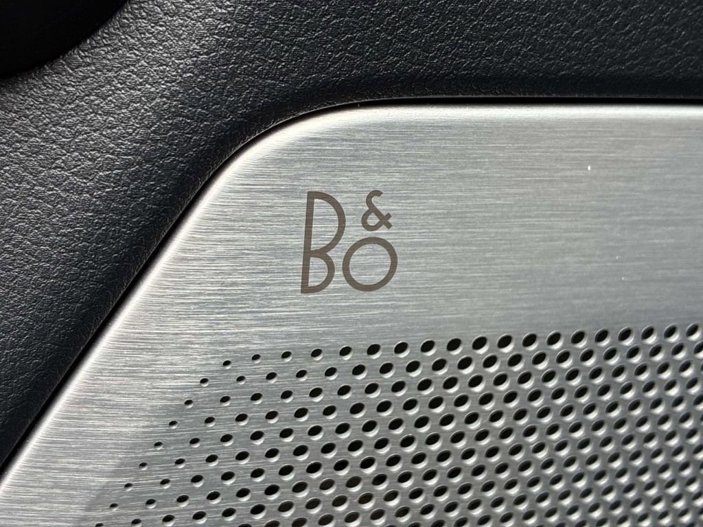 Used 2023 Ford F150 Raptor w/ Raptor Carbon Fiber Package image 20