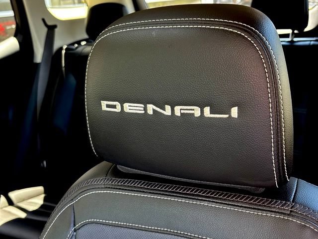 Used 2023 GMC Terrain Denali AWD/4WD image 13