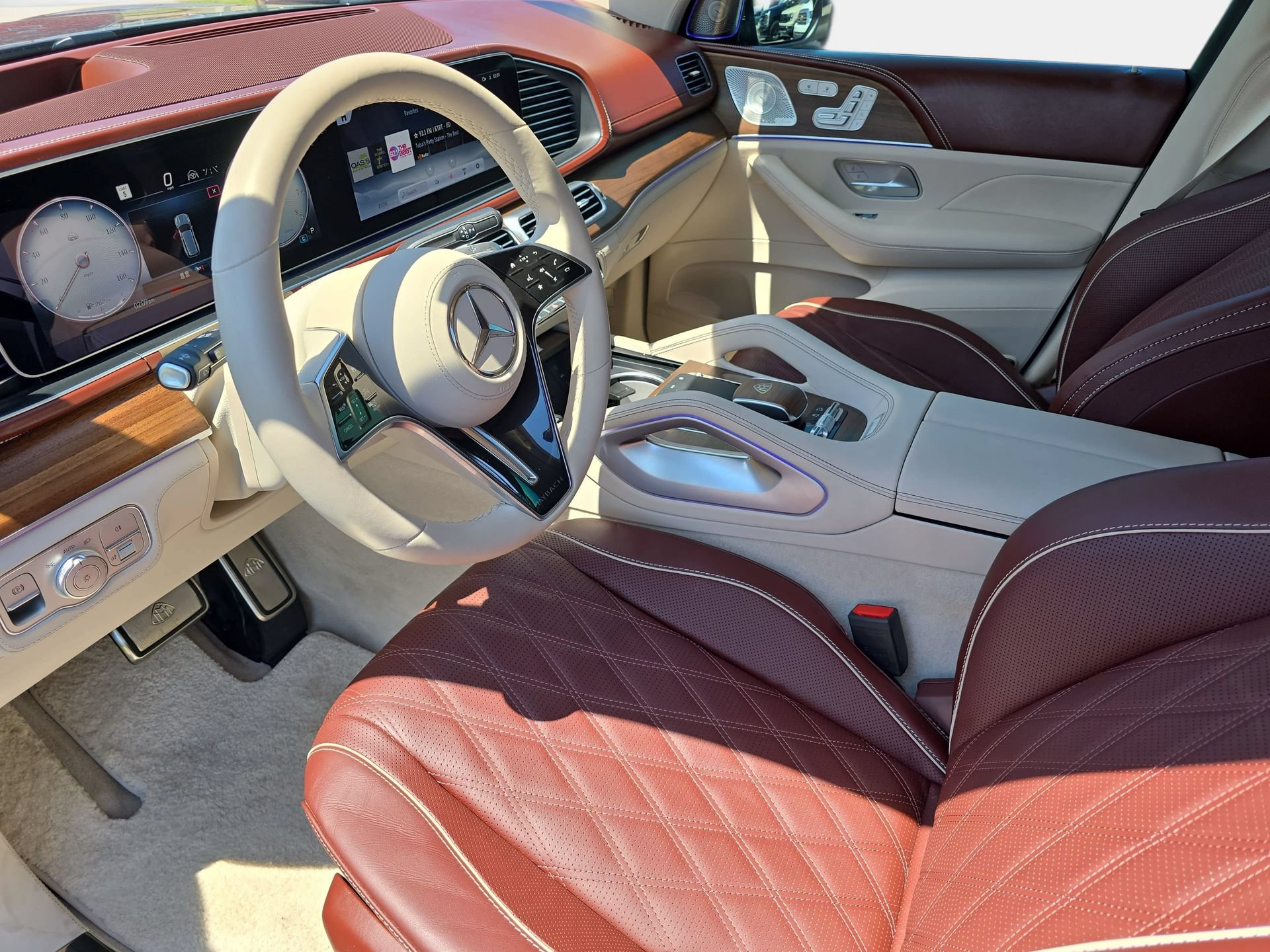 Used 2026 Mercedes-Benz Maybach GLS 600 4MATIC image 16