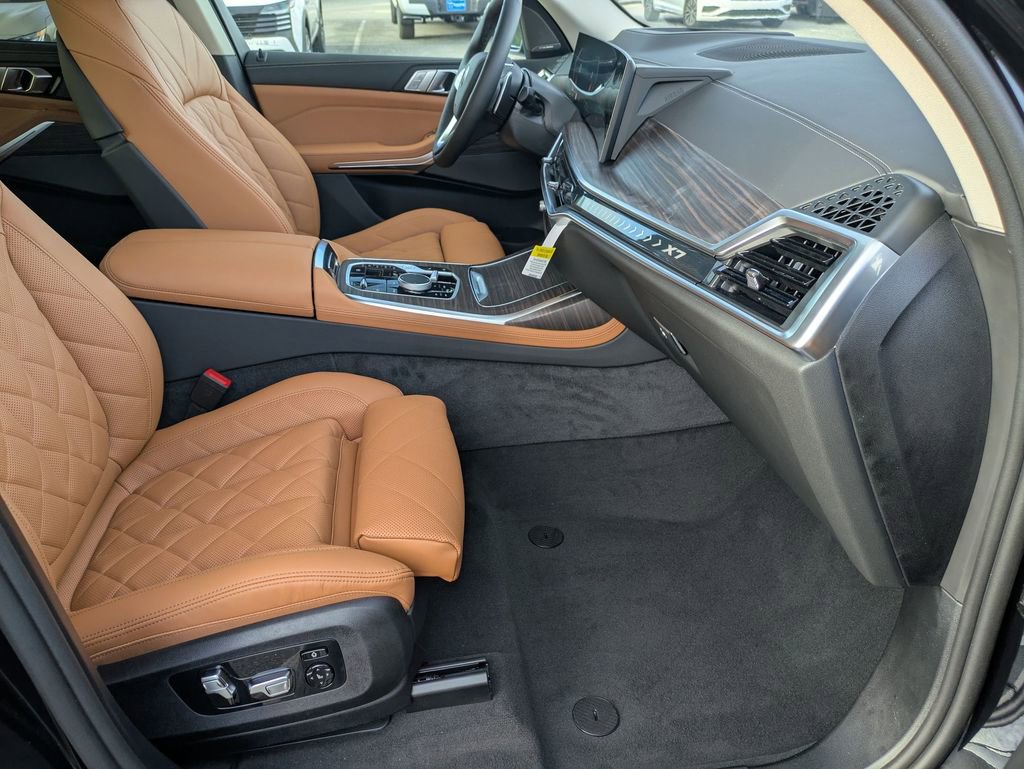 New 2026 BMW X7 xDrive40i AWD/4WD image 23