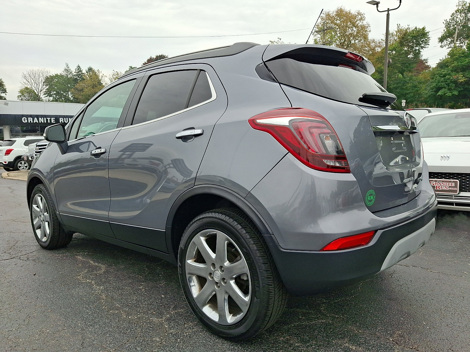 Used 2019 Buick Encore Essence AWD/4WD image 4