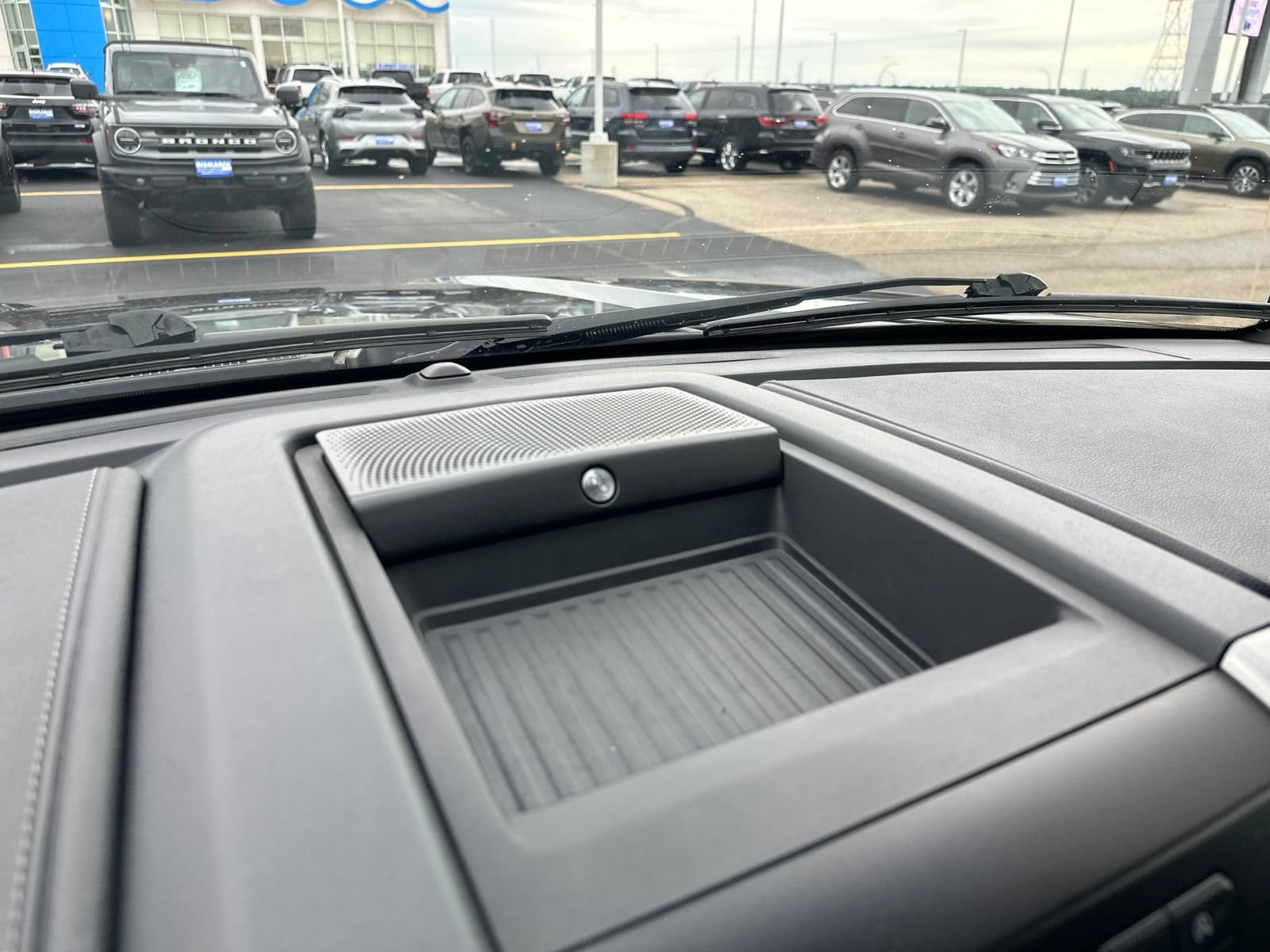 Used 2019 Ford F150 Lariat w/ Equipment Group 502A Luxury AWD/4WD image 58