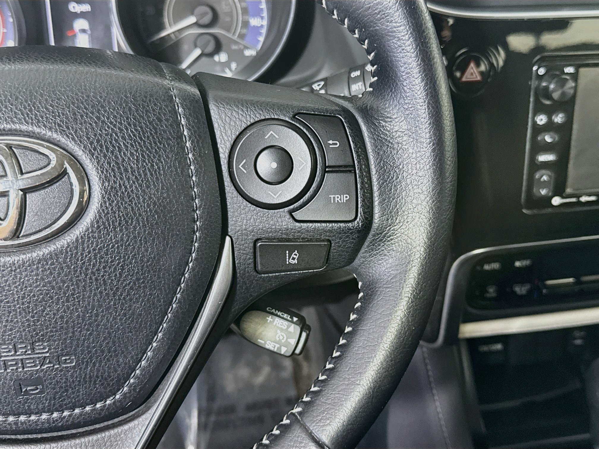Used 2018 Toyota Corolla iM w/ All-Weather Mat Package FWD image 15