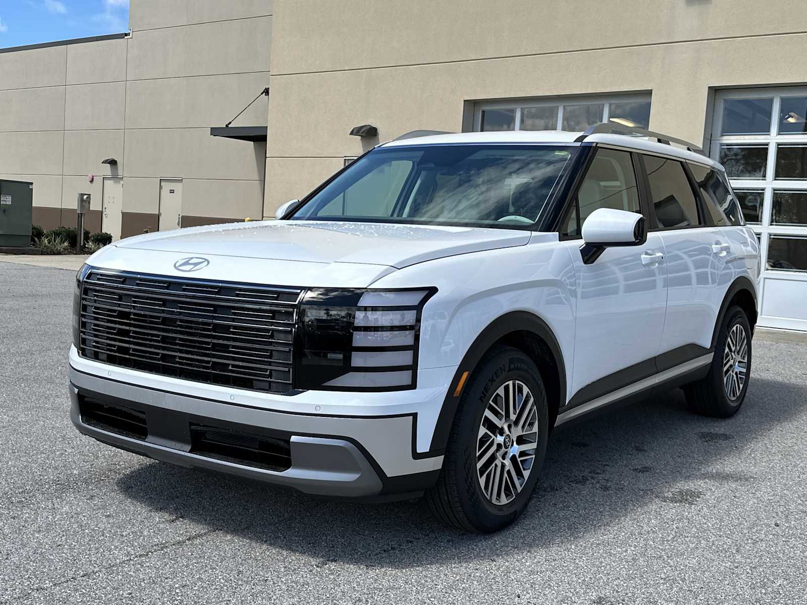 New 2026 Hyundai Palisade SEL image 2