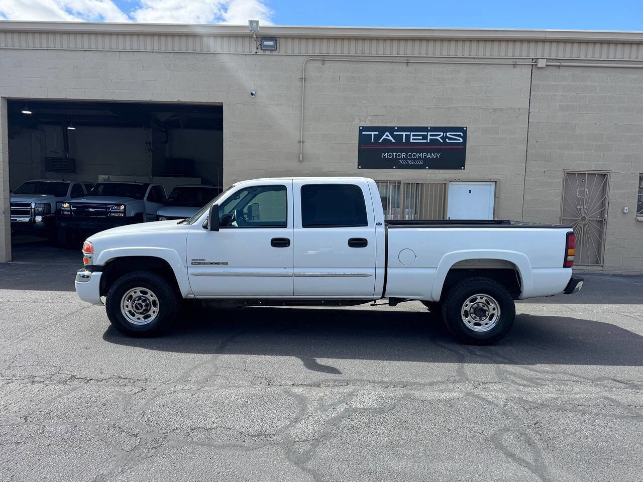 Used 2007 GMC Sierra 2500 SLT w/ Heavy-Duty Power Package RWD image 5