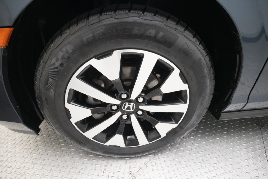 Certified 2025 Honda Odyssey EX-L image 26