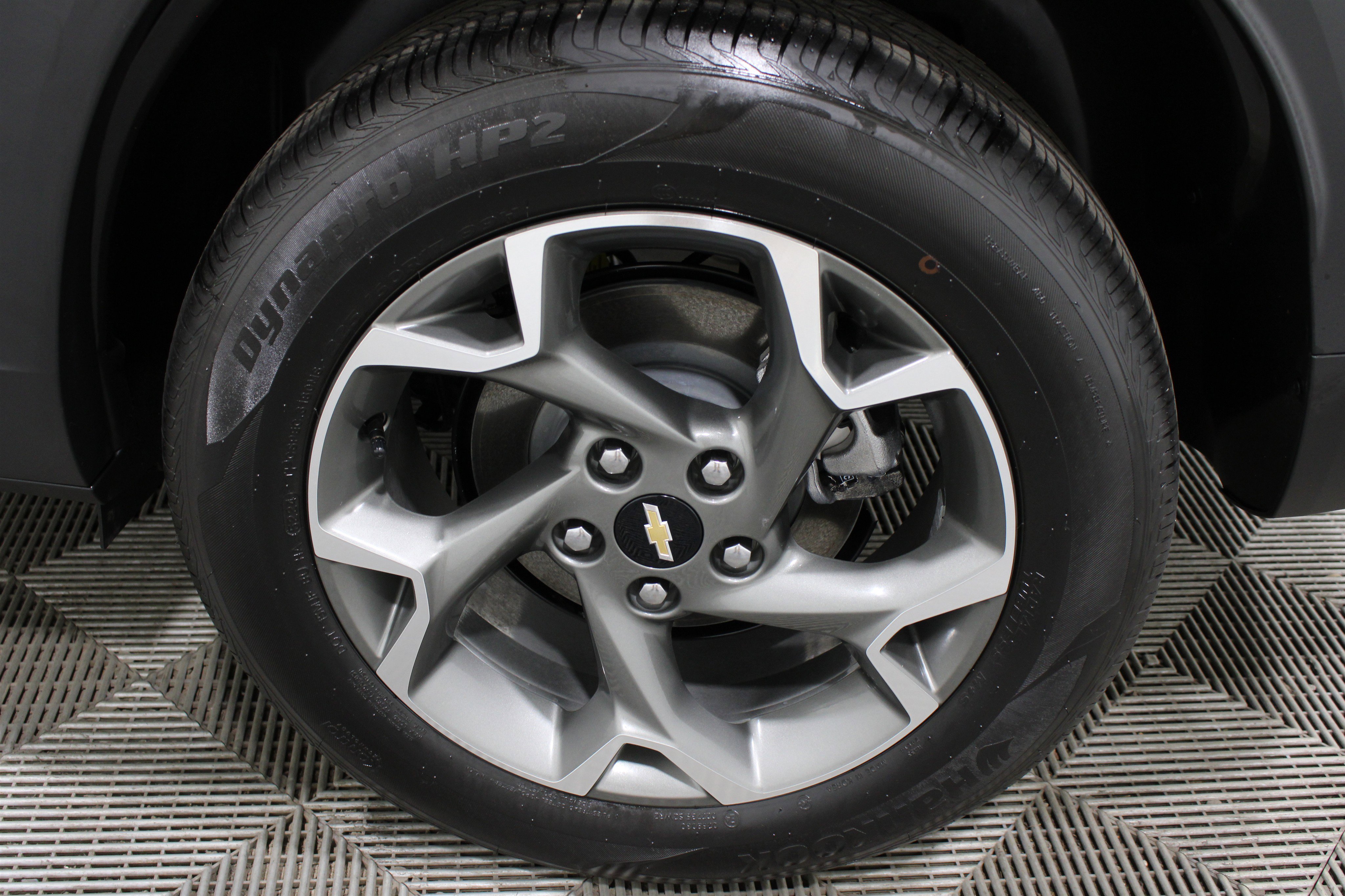 Used 2025 Chevrolet Trax LT w/ LT Convenience Package FWD image 33