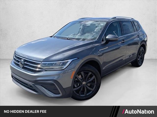 Used 2024 Volkswagen Tiguan SE w/ Panoramic Sunroof Package