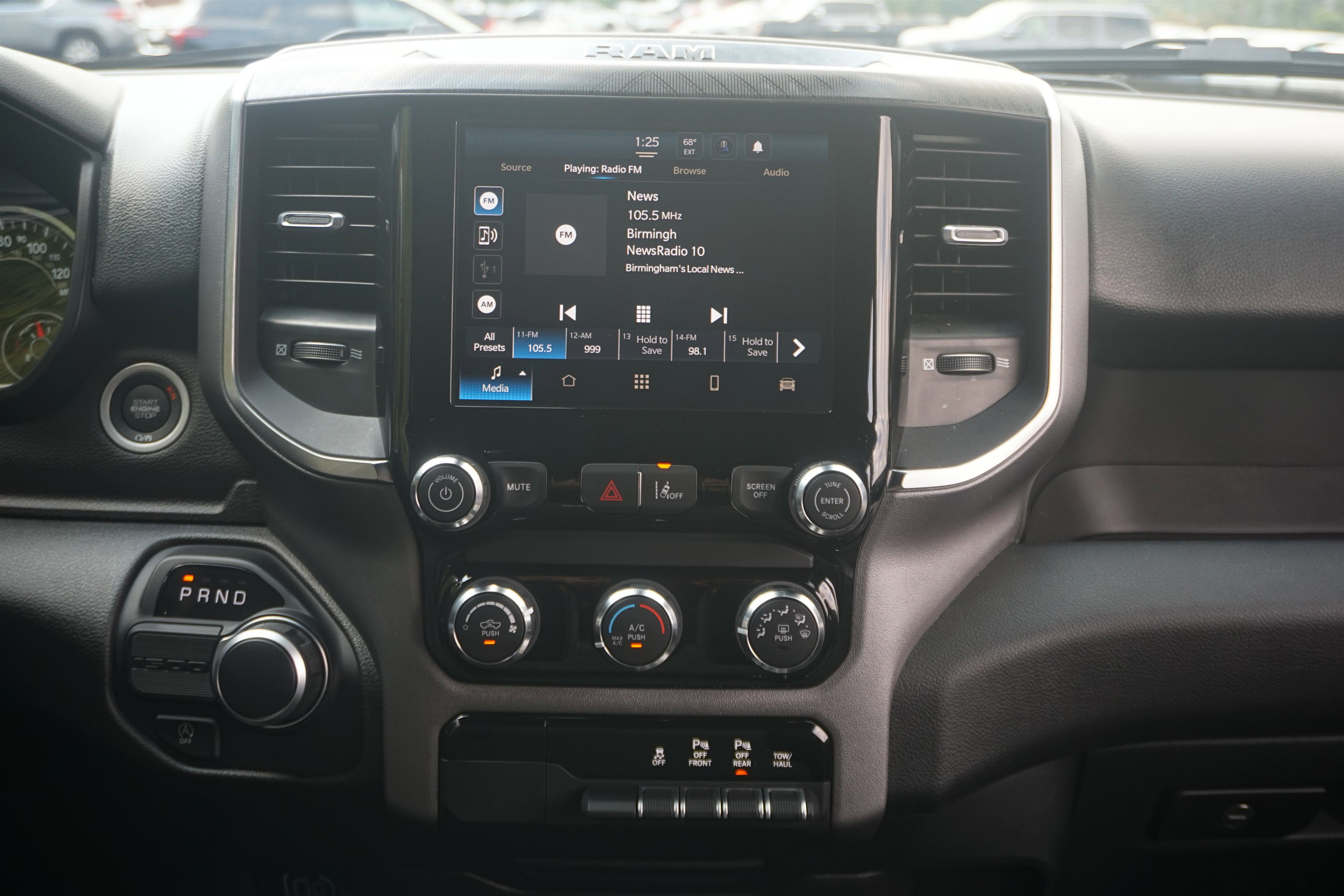 Used 2025 RAM 1500 Big Horn image 25