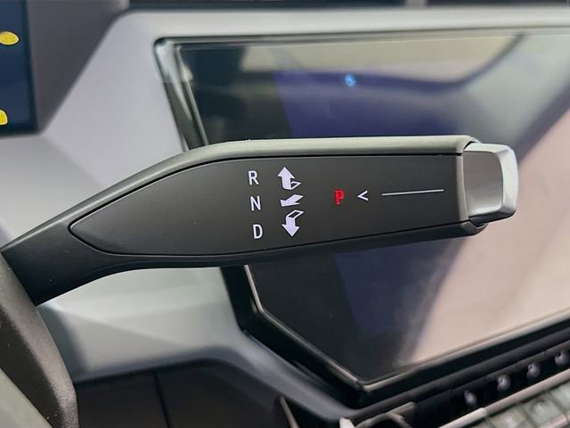 New 2027 Chevrolet Bolt LT w/ Comfort Package image 17