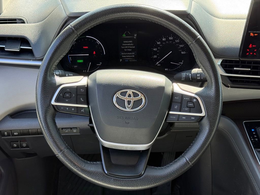 Used 2022 Toyota Sienna XLE AWD/4WD image 17