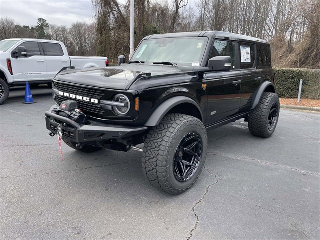 New 2025 Ford Bronco Badlands image 3