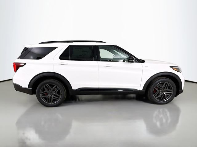 New 2026 Ford Explorer ST-Line w/ ST-Line Street Pack image 8