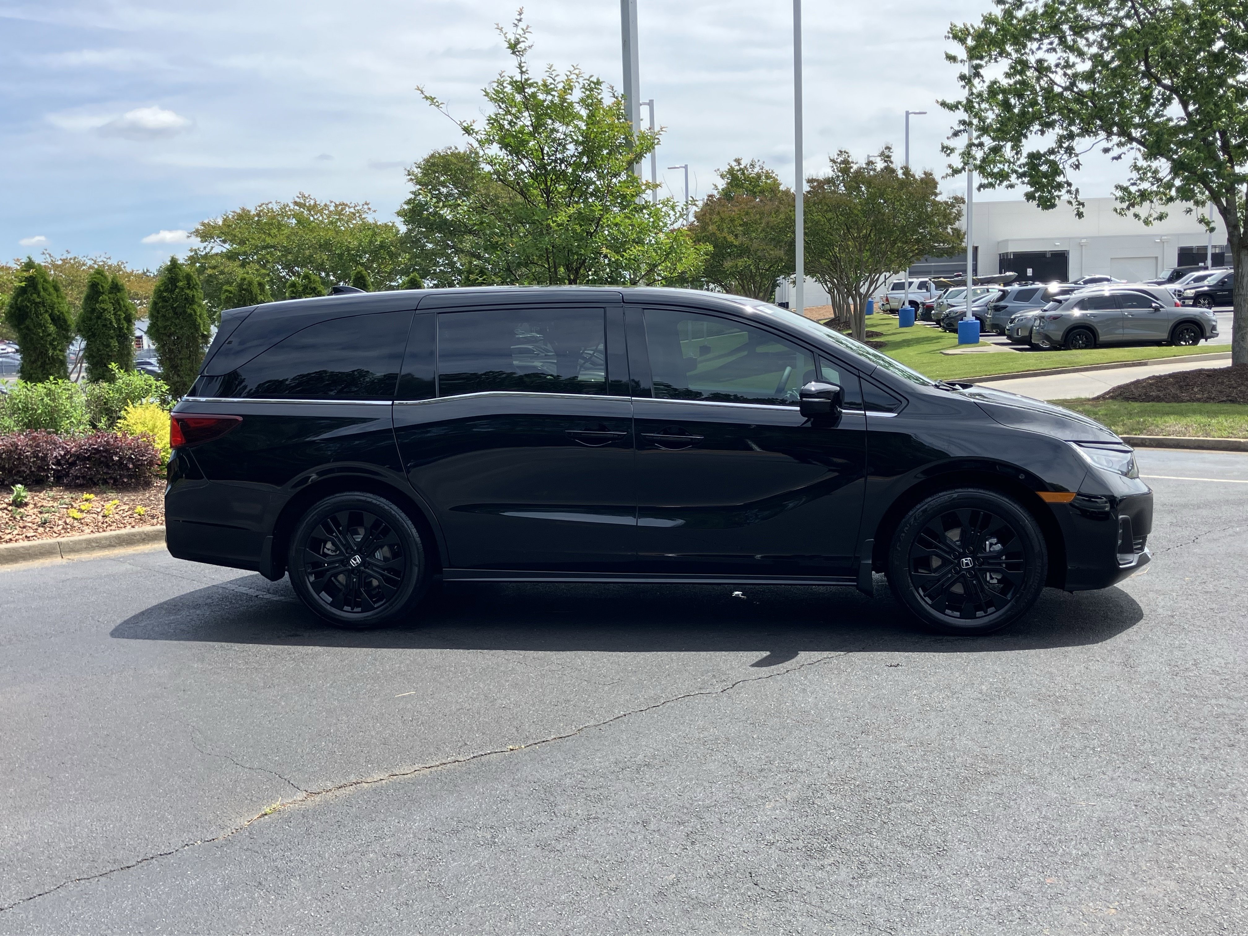 Used 2026 Honda Odyssey Sport-L image 11