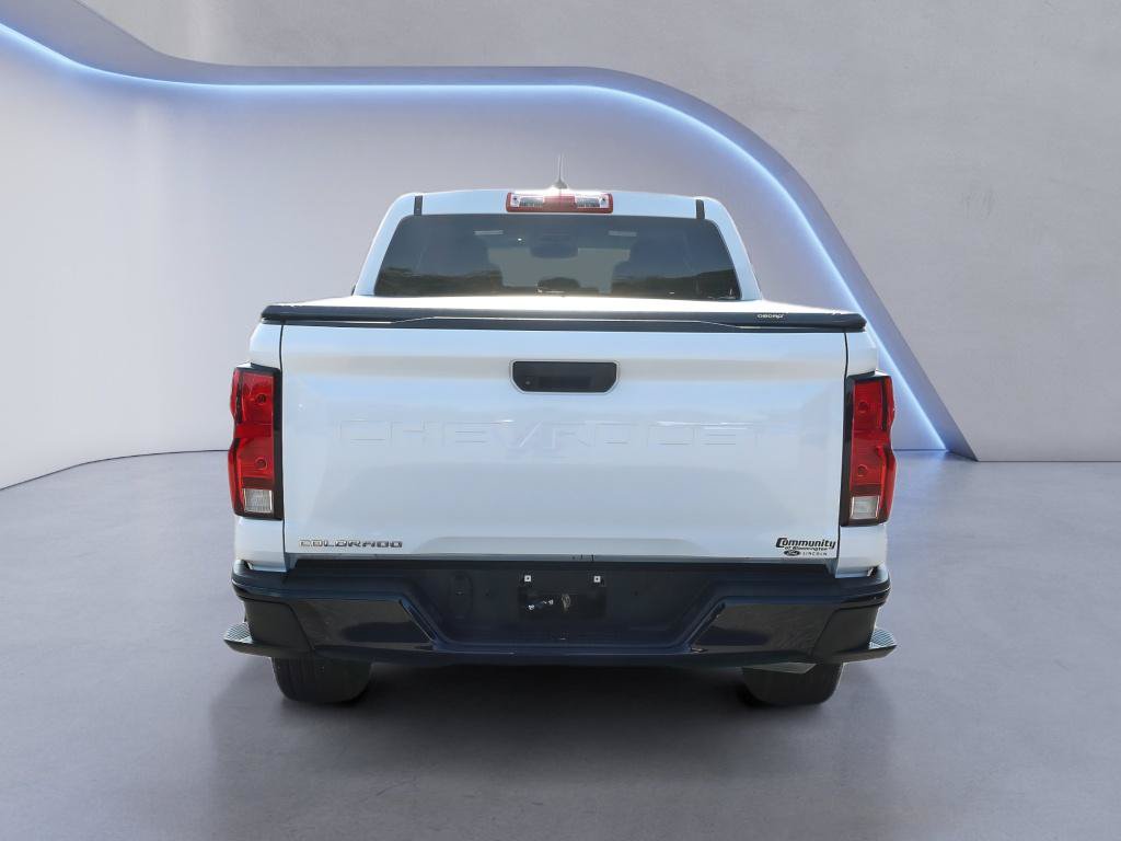 Used 2024 Chevrolet Colorado W/T AWD/4WD image 5