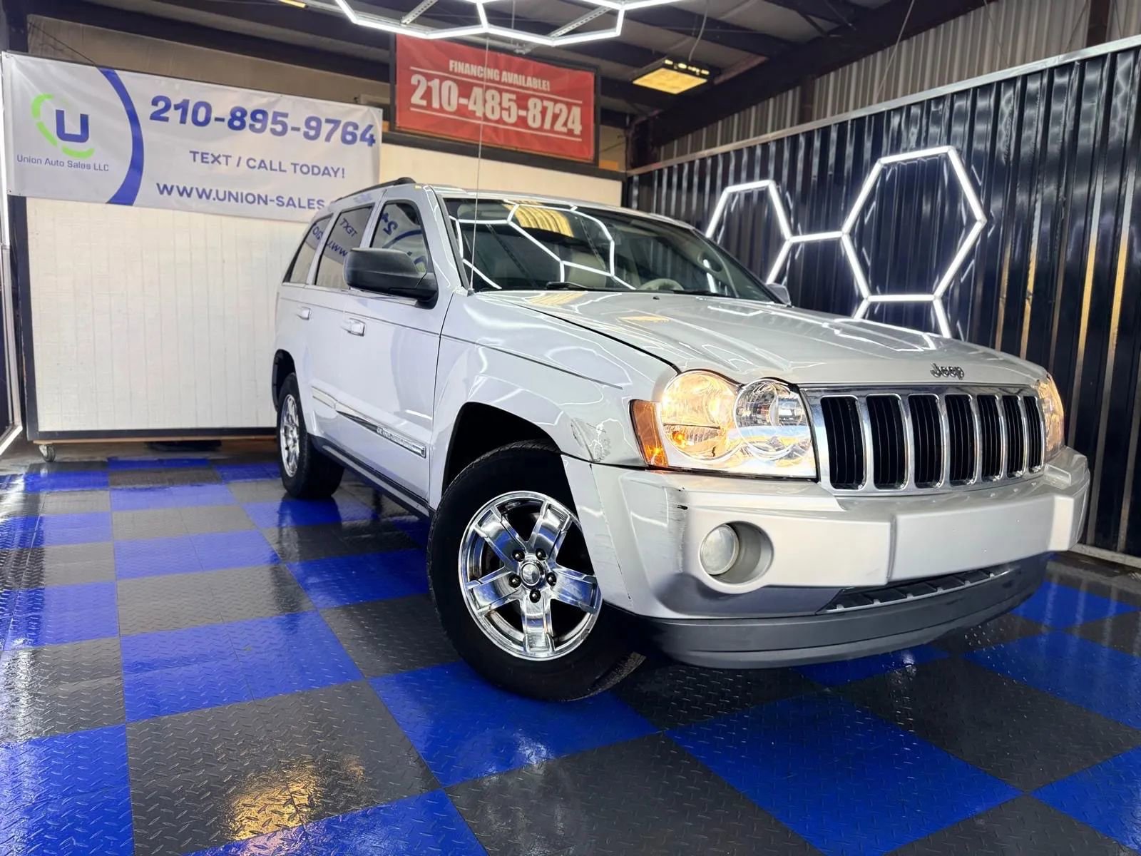 Used 2007 Jeep Grand Cherokee Limited image 14