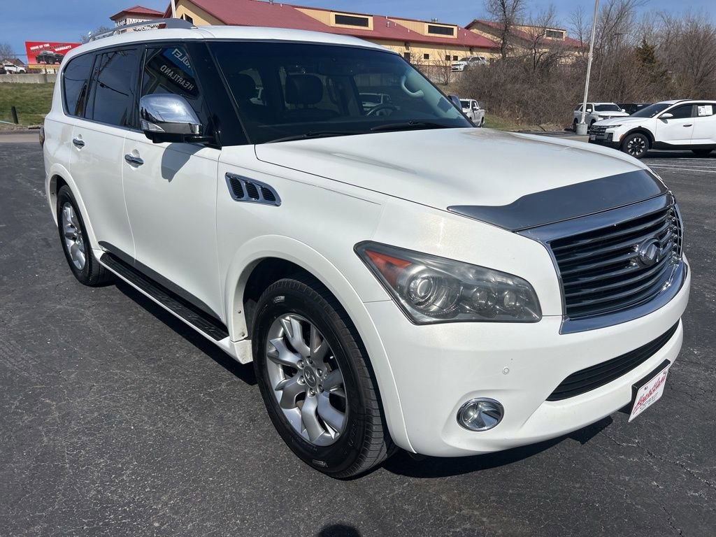 Used 2012 INFINITI QX56 4WD w/ Theater Pkg image 3