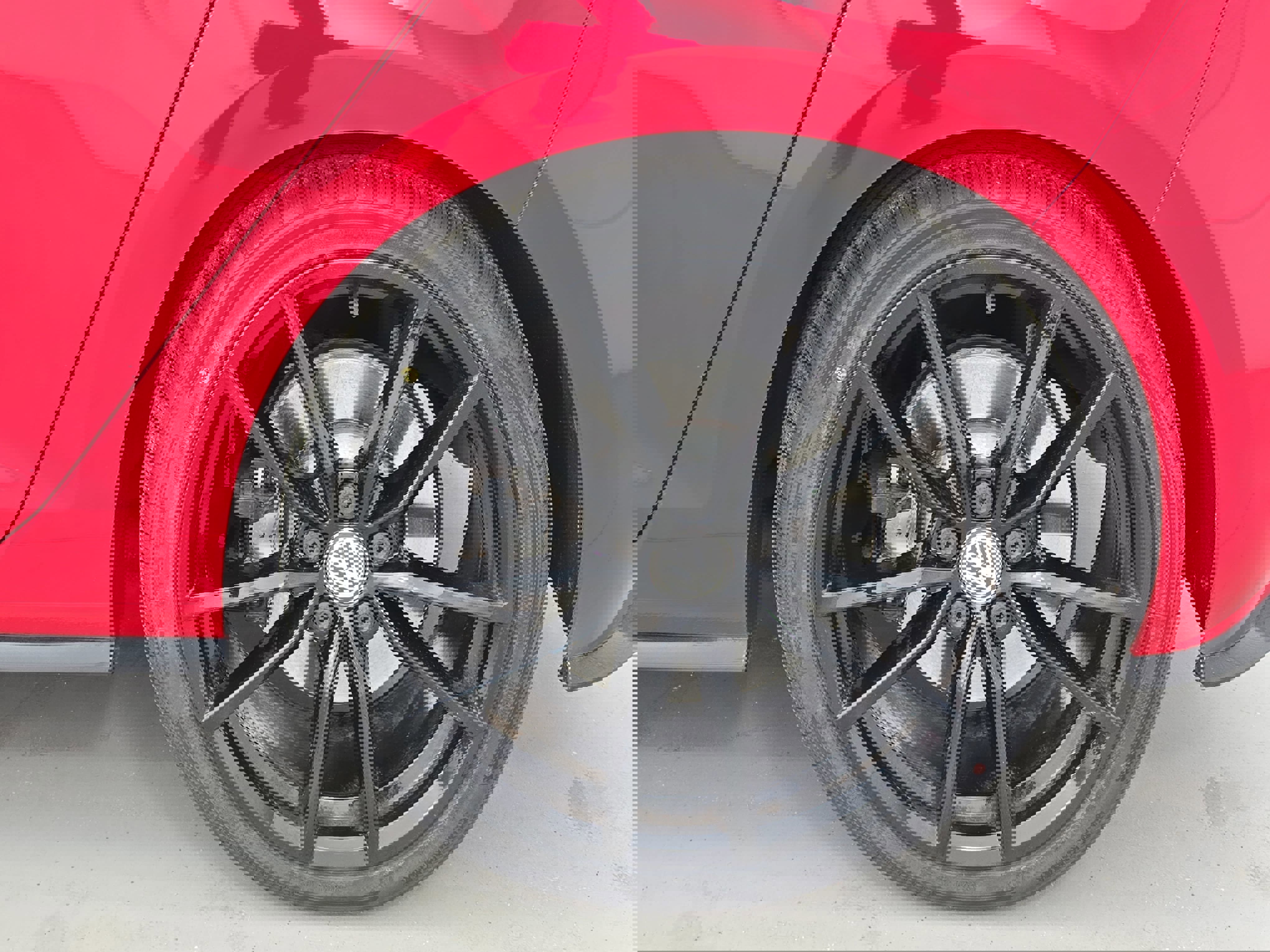 Used 2019 Volkswagen Golf R 4-Door image 32