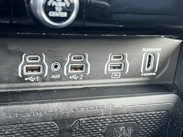 Used 2025 RAM 1500 Limited AWD/4WD image 28