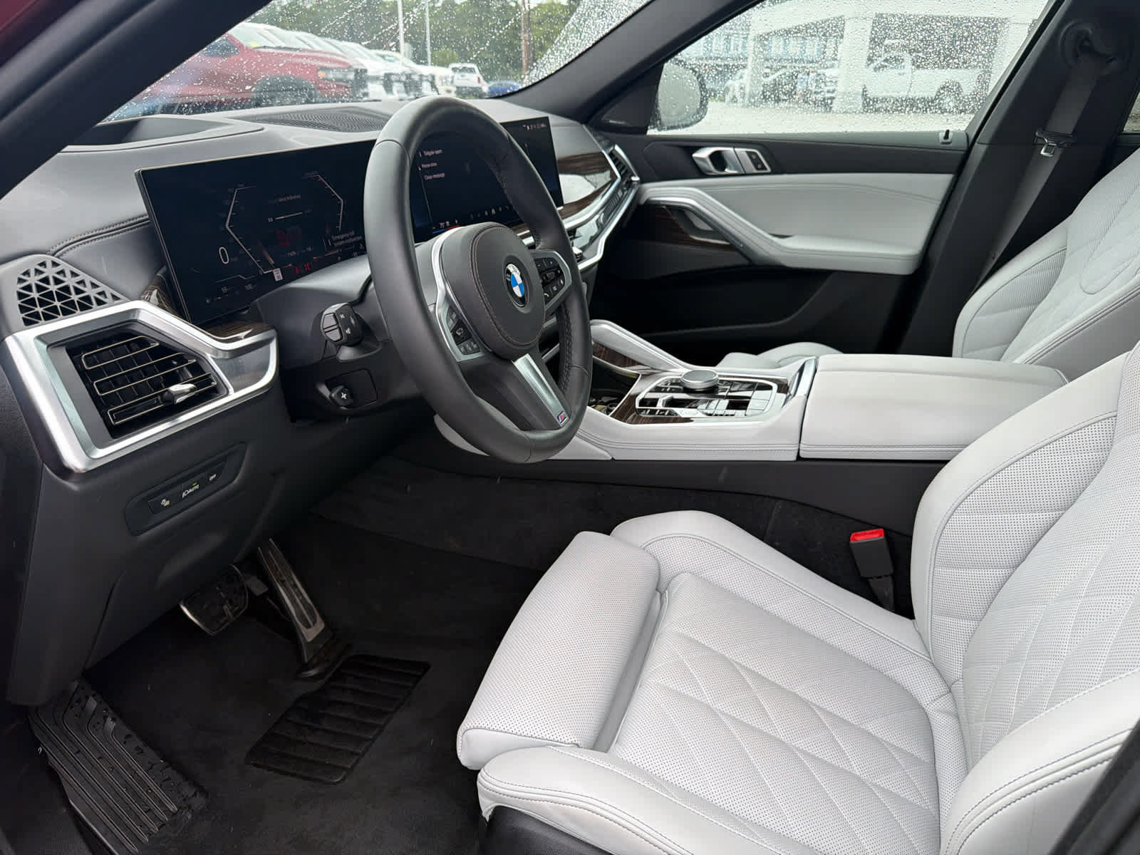 Used 2026 BMW X6 xDrive40i w/ Premium Package AWD/4WD image 13