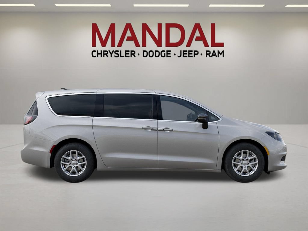 New 2026 Chrysler Voyager LX FWD image 21