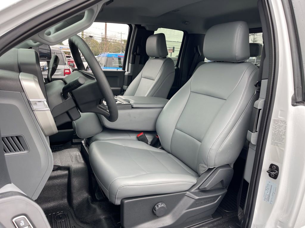 New 2025 Ford F350 XL w/ XL Chrome Package image 18