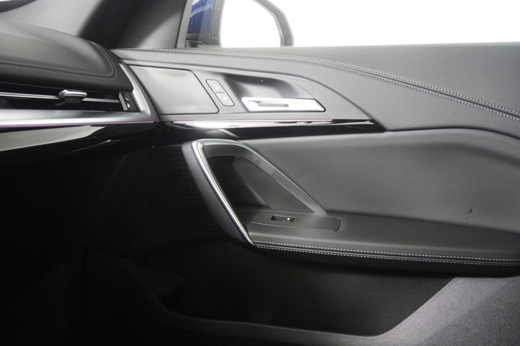 Certified 2025 BMW X1 xDrive28i AWD/4WD image 24