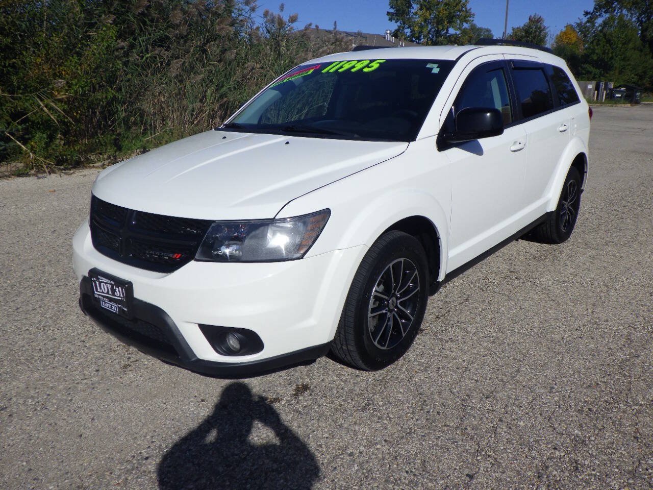 Used 2018 Dodge Journey SXT FWD image 1
