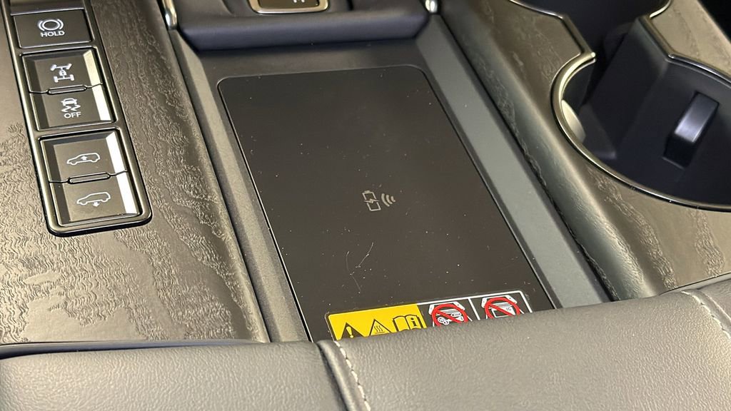 New 2026 Lexus LX 700h Luxury image 22