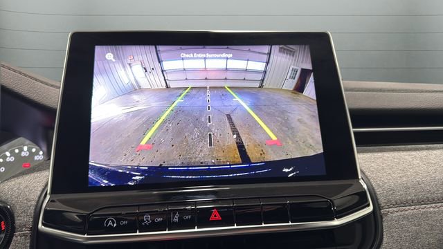 Used 2024 Jeep Compass Latitude image 31