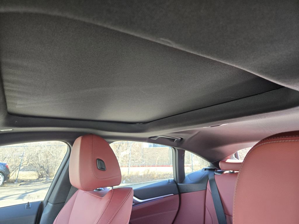 Certified 2025 BMW i4 xDrive40i w/ Parking Assistance Package image 28