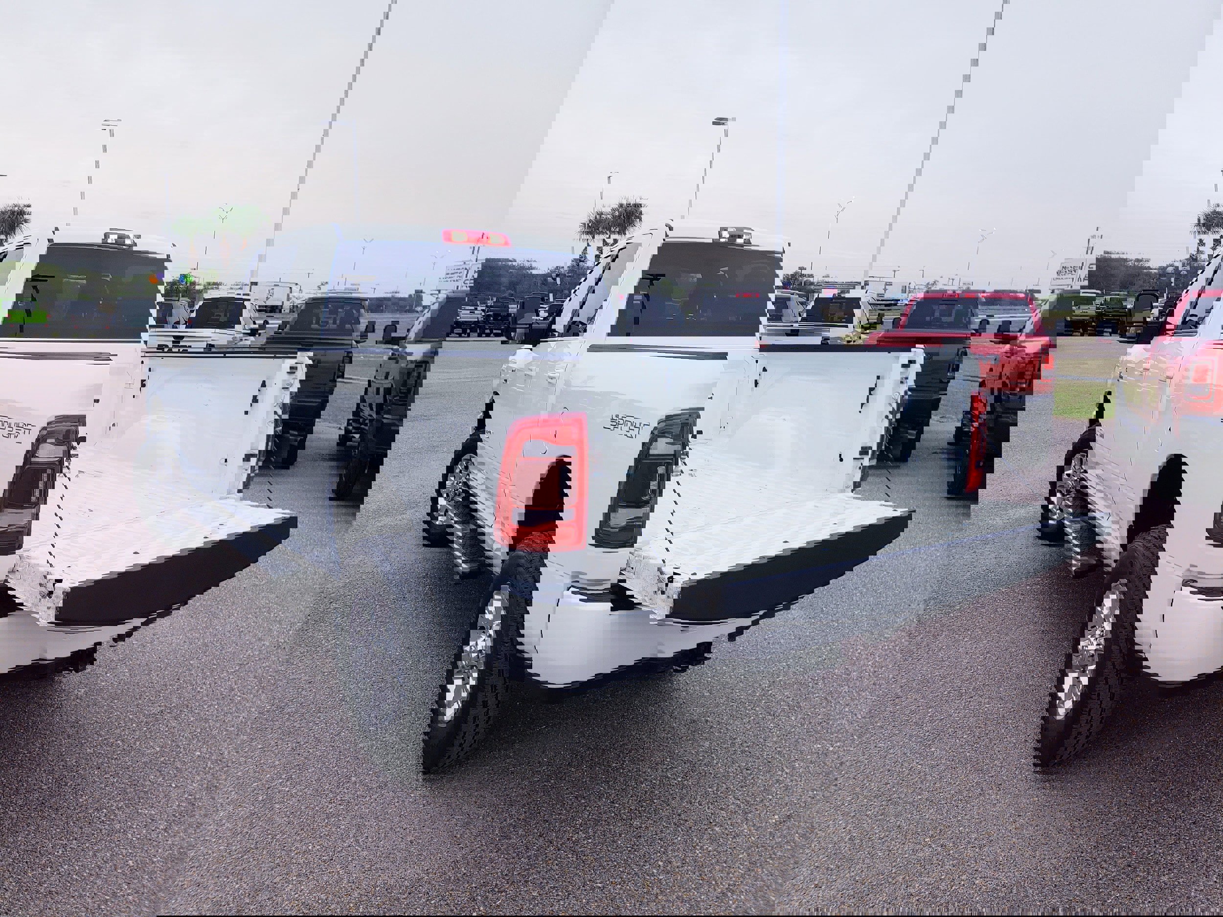 Used 2024 RAM 2500 Big Horn w/ Sport Appearance Package image 25