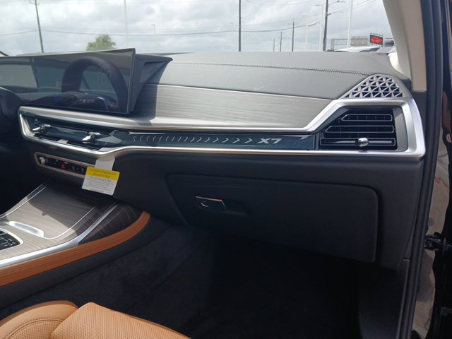 New 2027 BMW X7 xDrive40i w/ Premium Package AWD/4WD image 17