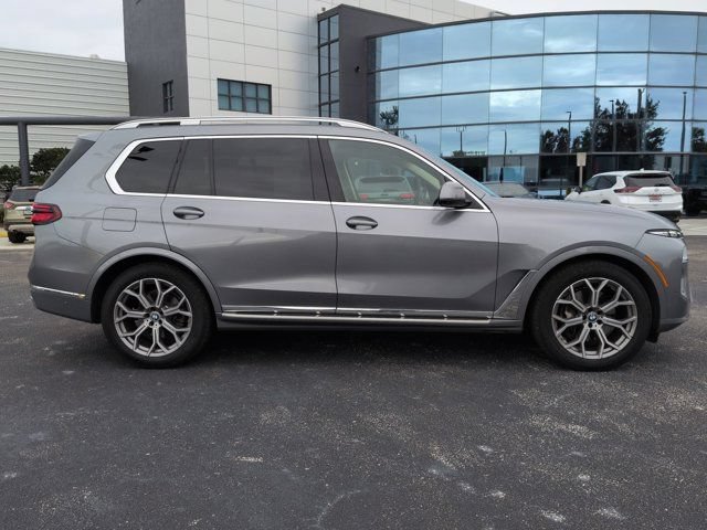 Used 2024 BMW X7 xDrive40i AWD/4WD image 4