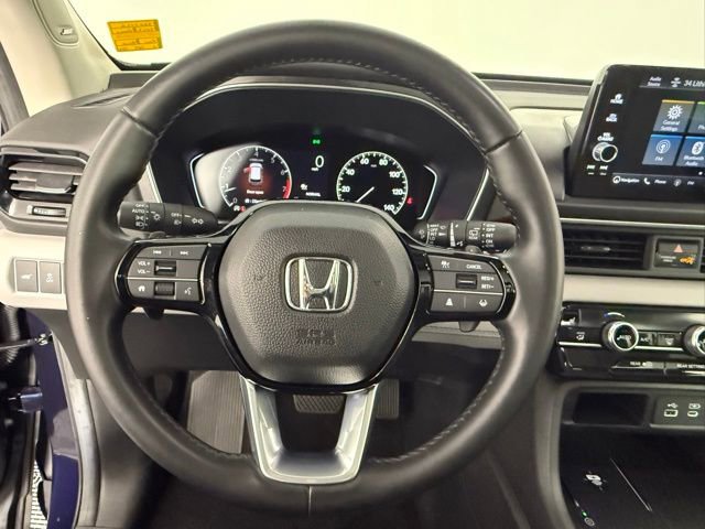 Used 2023 Honda Pilot Touring image 17