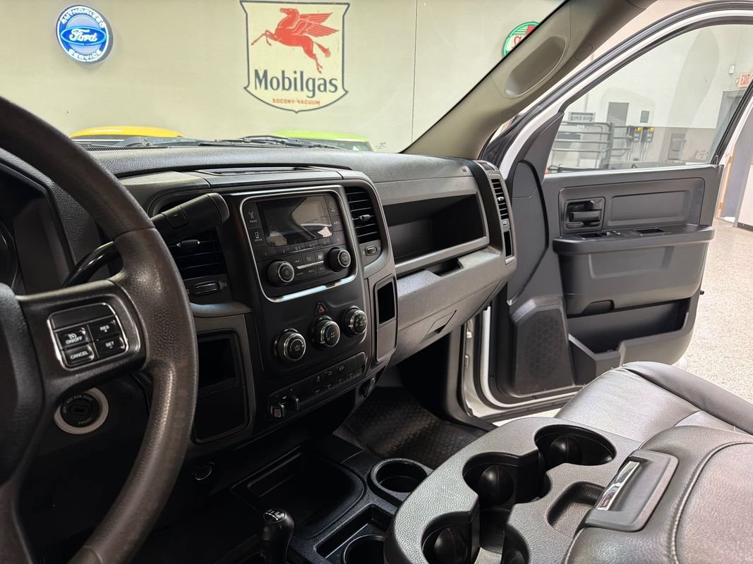 Used 2014 RAM 3500 Tradesman w/ Chrome Appearance Group AWD/4WD image 24