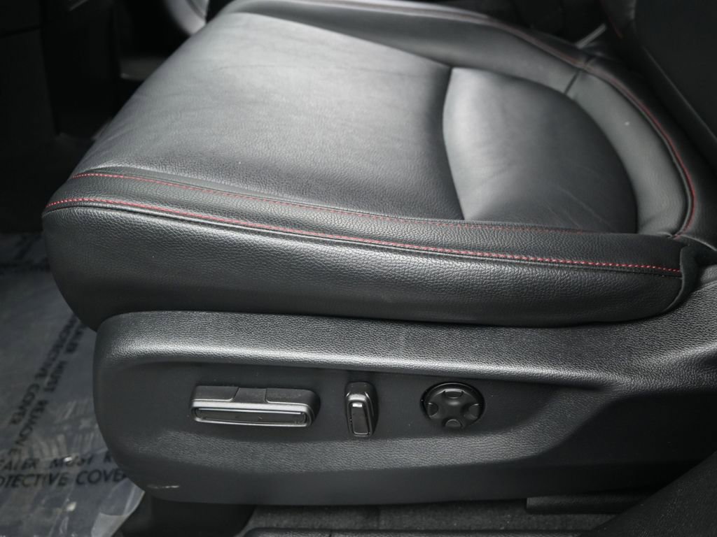 Used 2025 Honda Odyssey Sport-L image 12