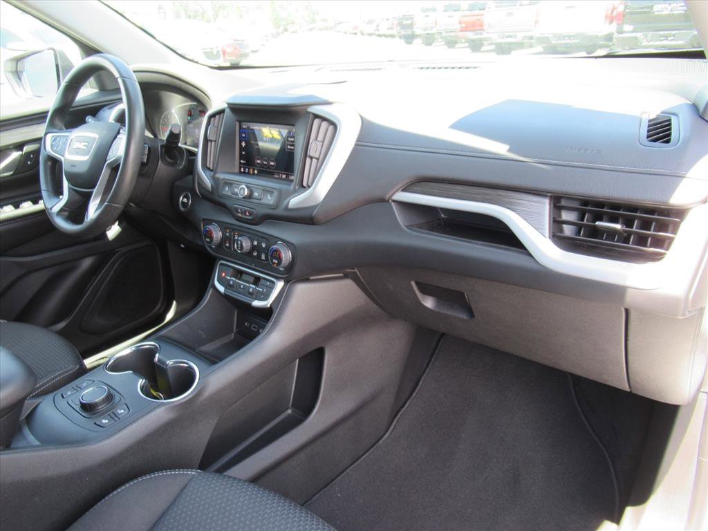 Used 2023 GMC Terrain SLE w/ Driver Convenience Package FWD image 11