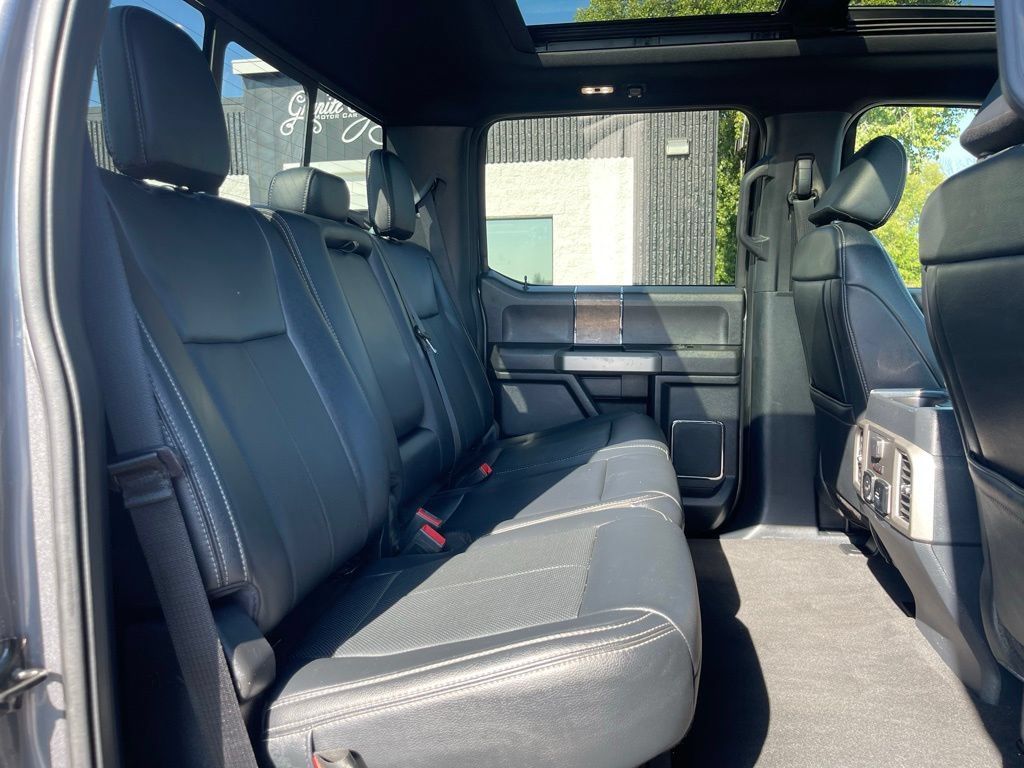 Used 2022 Ford F250 Lariat w/ Black Appearance Pkg AWD/4WD image 32