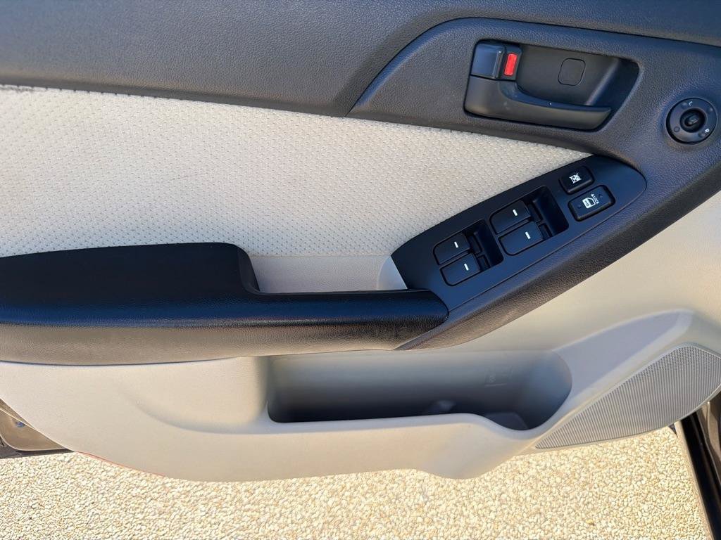 Used 2012 Kia Forte EX FWD image 12